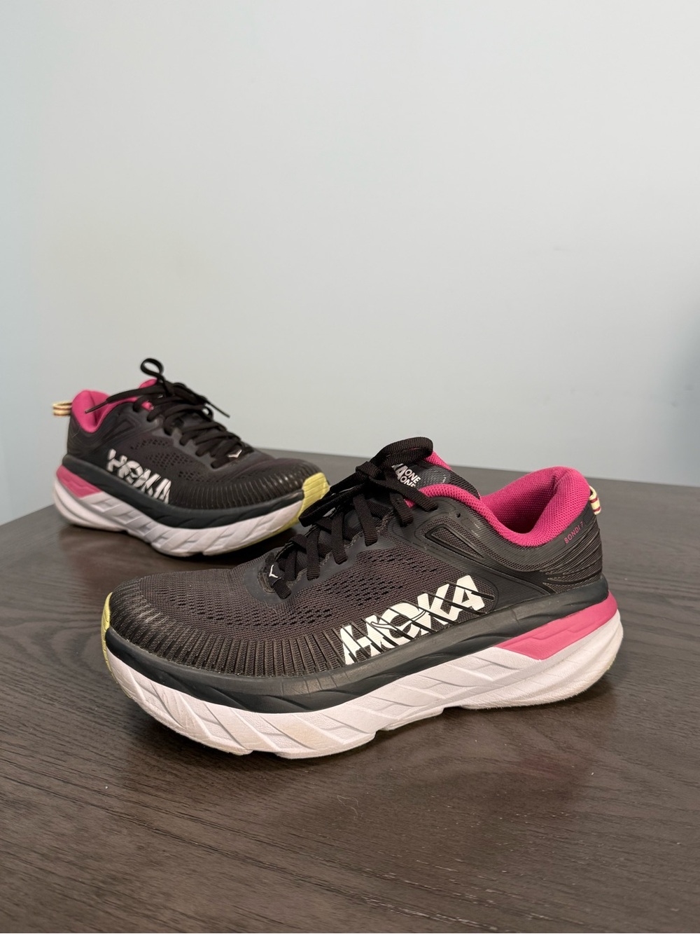 HOKA ONE ONE Bondi 7 Women’s Size 8 Black Pink Running Walking Shoes 1110519